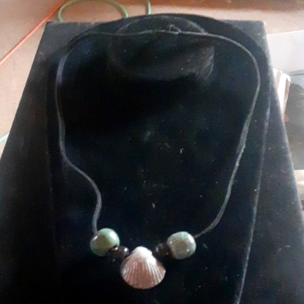 Shell Pendant Necklace with Green Beads